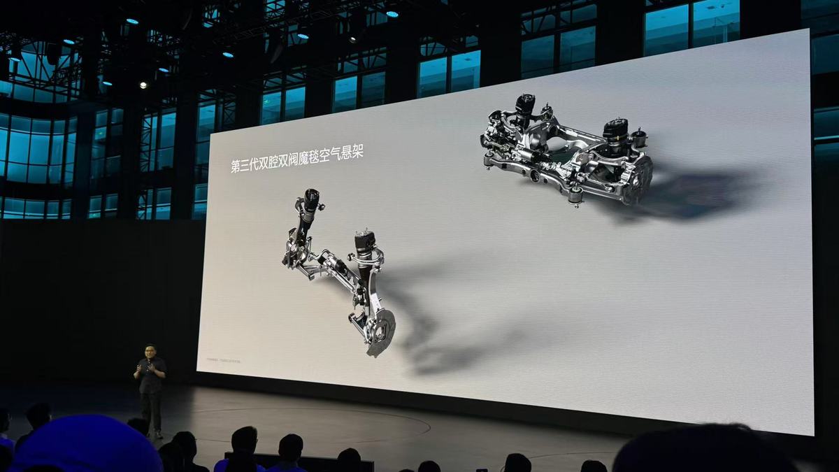 新型理想L8正式発売 パパカーが性能と操縦性を追求し始めた-図6