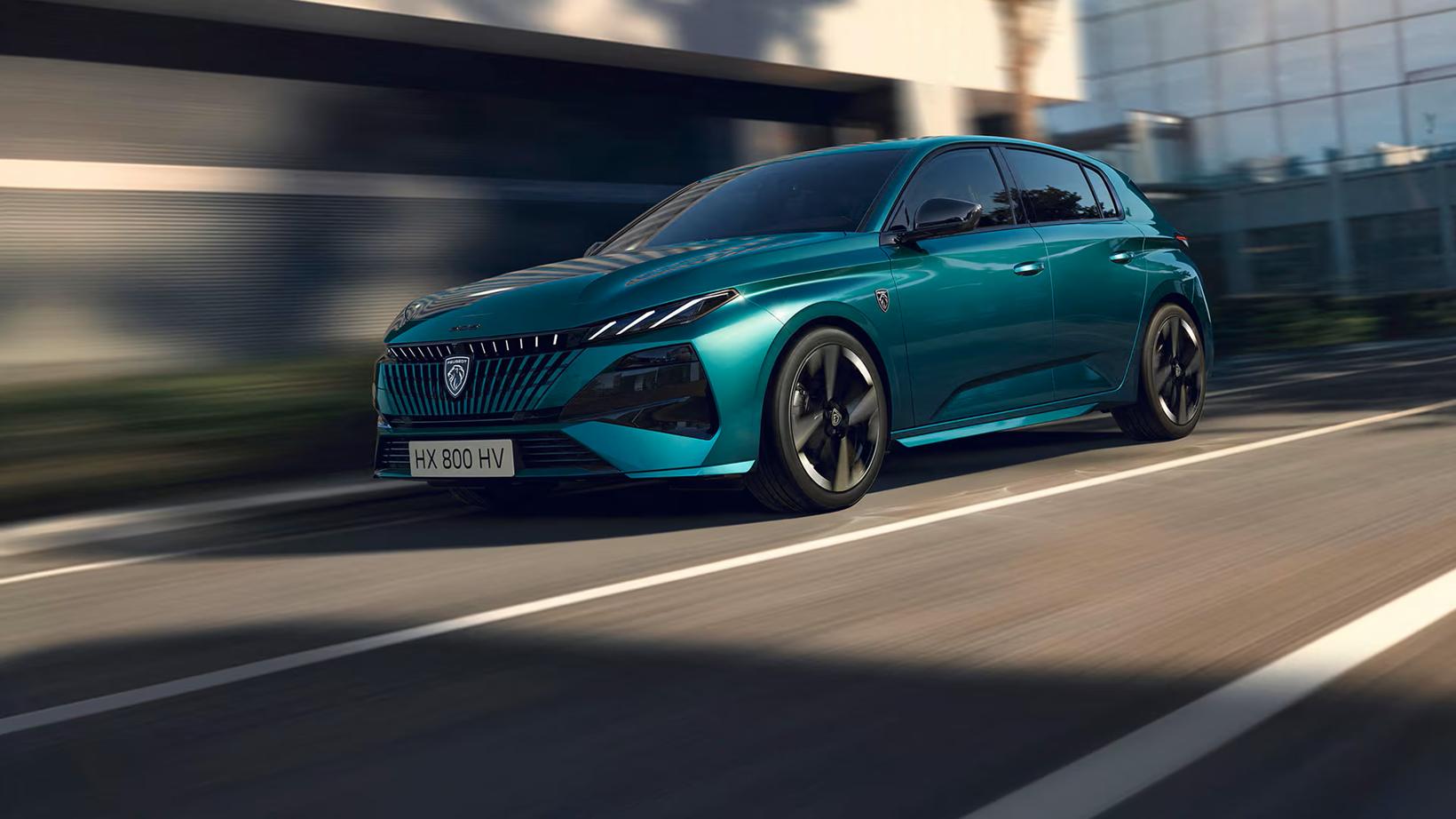 ステランティス、フランス工場でプジョーの新エネルギー車3モデルを生産開始
