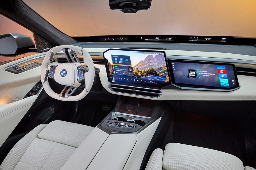 На фото: салон BMW iX5 60 xDrive