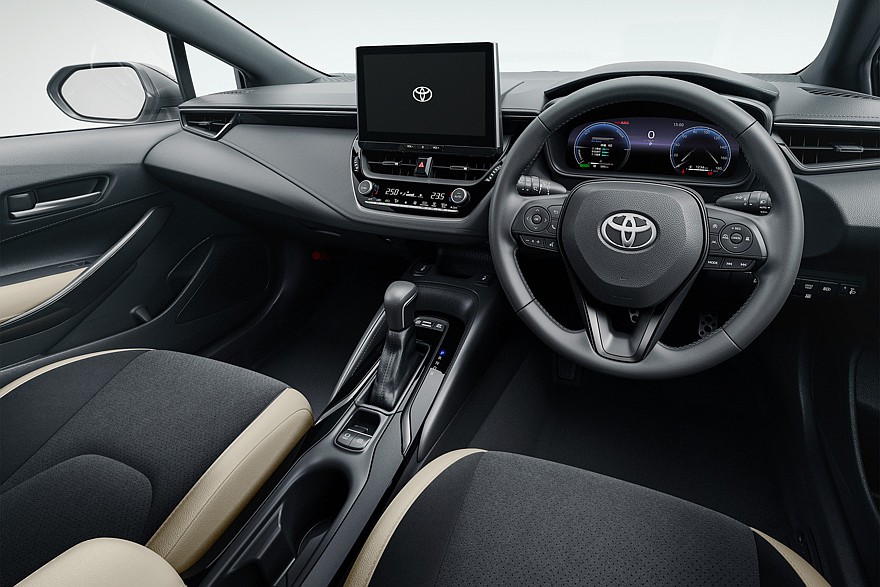 На фото: салон Toyota Corolla Sport 60th Anniversary G «Z Active Elegance»