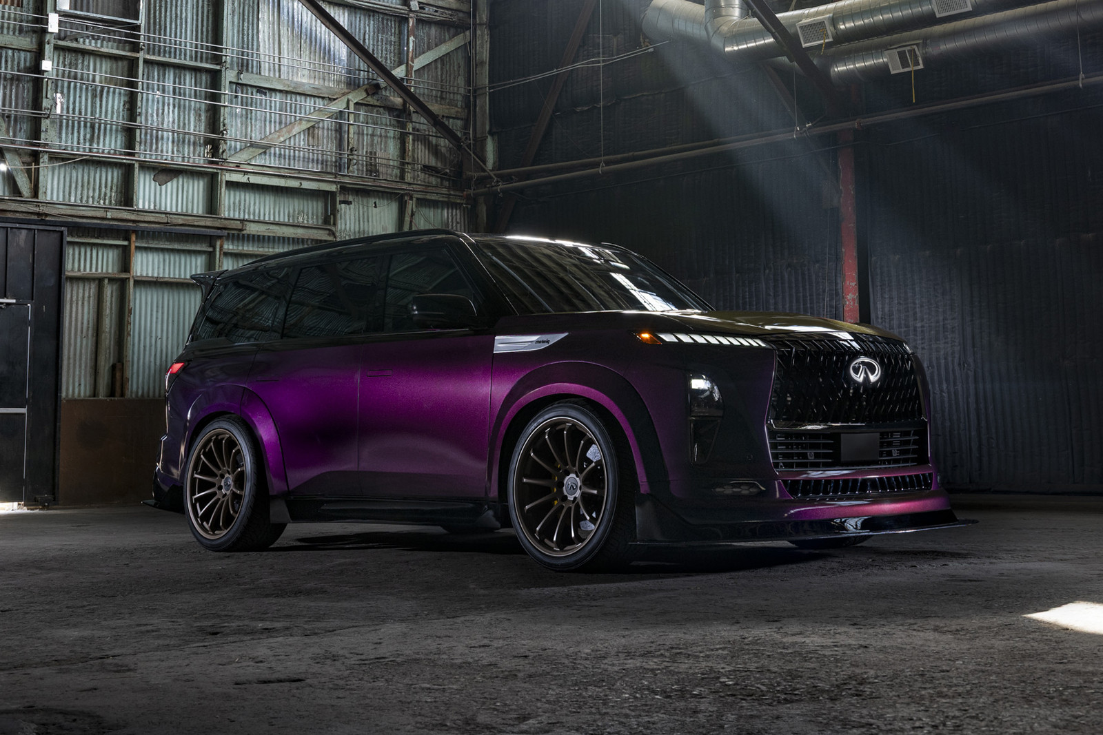 Infiniti отложила выпуск «заряженного» внедорожника QX80 Red Sport