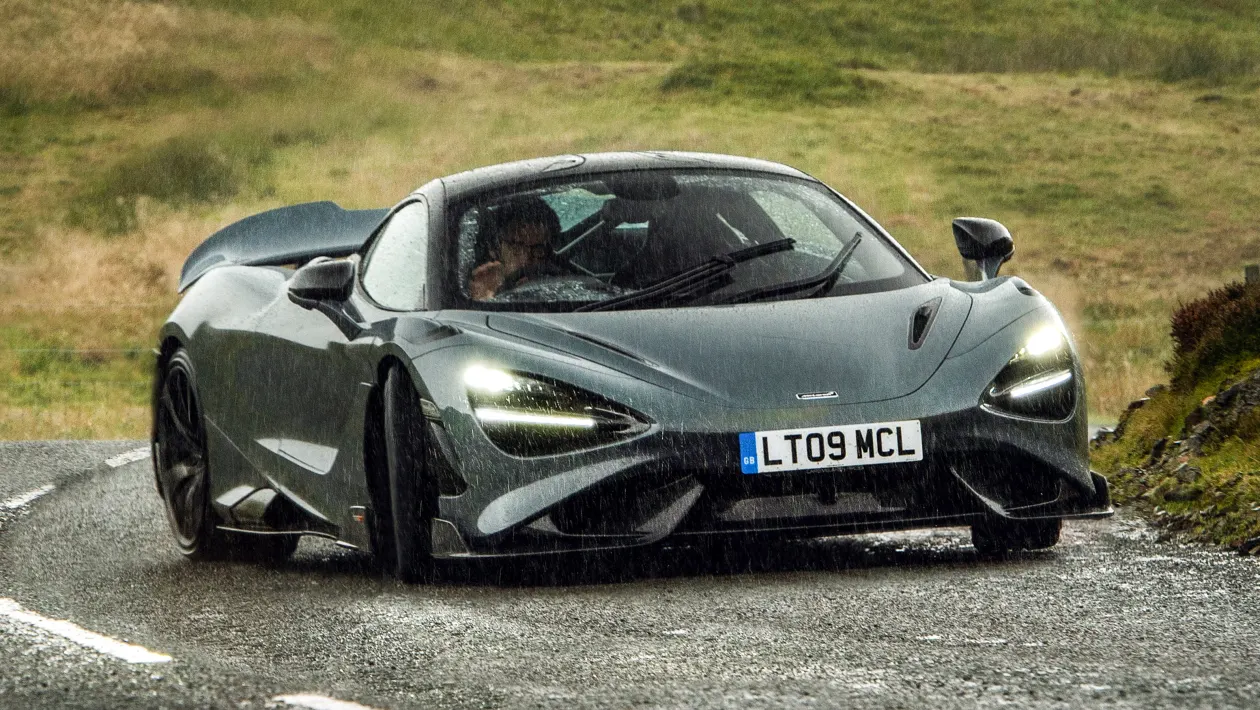 McLaren 765LT