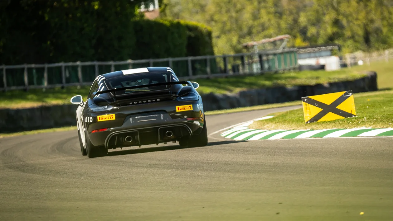 Pirelli P Zero Trofeo RS