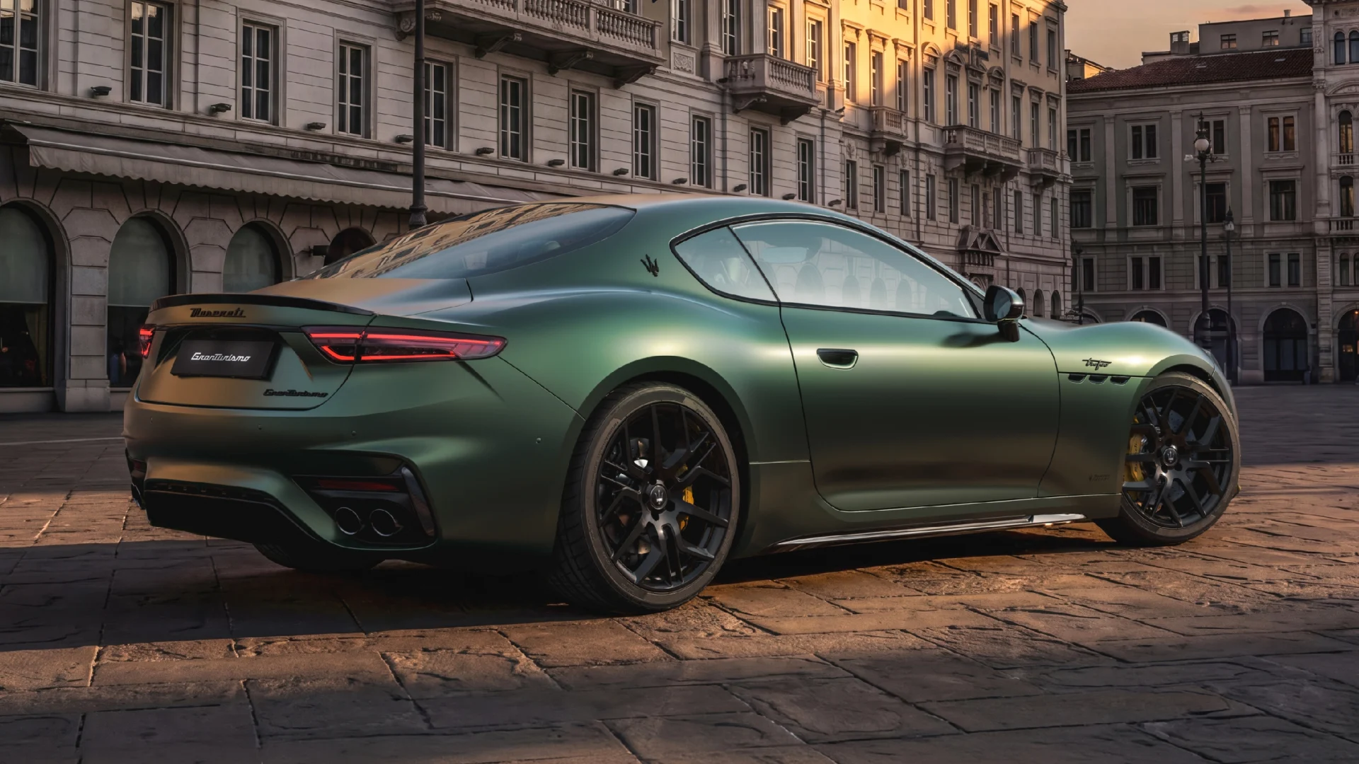 Maserati GranTurismo rear