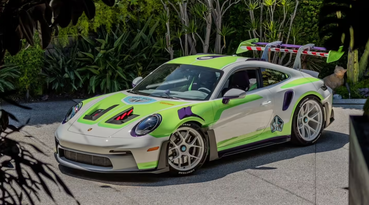 保时捷发布三款玩具总动员联名911及高定车型-图5