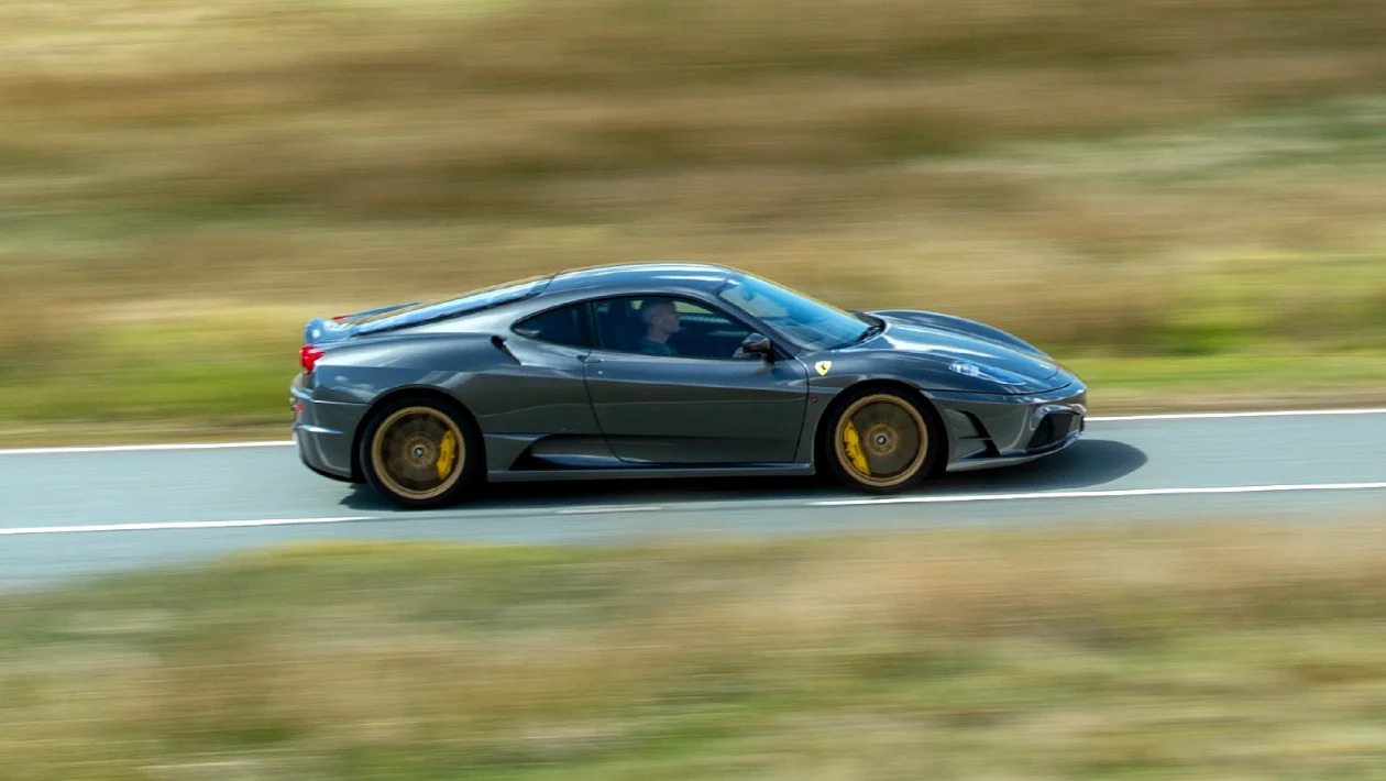 Ferrari F430 Scuderia side
