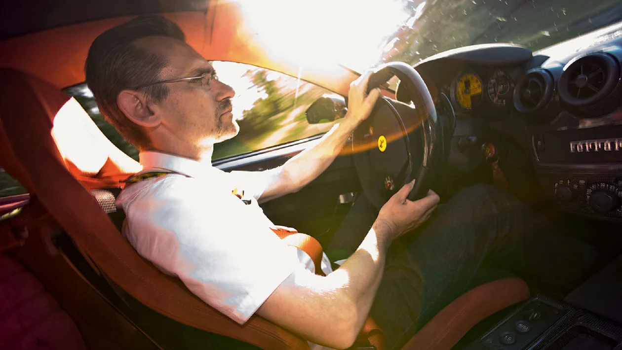 Ferrari F430 Scuderia driving